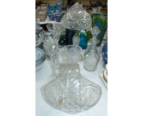 A mushroom lamp with cut glass shade; other pieces of cut glass 