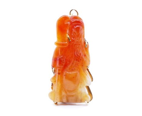 Vintage Chinese orange jade and gold pendant carved in the figure of Guan Yu mounted in a rose gold tested at 12ct. Approx le