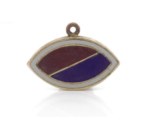 Australian sweetheart pendant in 9ct rose gold , enamelled with a 20th century military colour patch. Rubbed mark. Approx wei