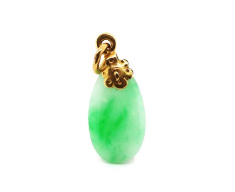 Vintage jade pendant with a floral form bail that tests as 18ct gold. Approx total length 27mm