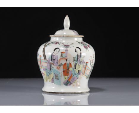 Chinese porcelain covered vase - Weight:  1.00 kg - Region: Chine - Sizes: H=220mm L=160mm - Condition: at first sight - norm