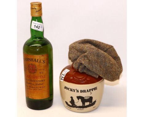 1blt. Jocky's Drappie Scotch Whisky Decanter / Whisky Smuggler's Challenge 1983, 75cl; and 1 btl. Marshall's Extra Special Ol