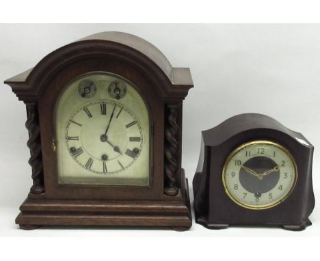 Kienzle C20th oak Westminster chiming mantel clock with barley twist columns and silvered dial, serial no. 157703 H32.5cm and