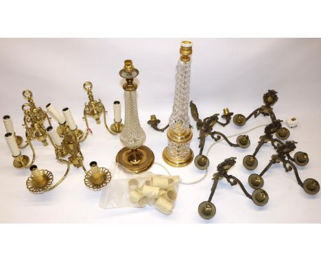 Quantity of vintage brass wall light fittings, and two large Bohemian glass and brass-effect table lamps 