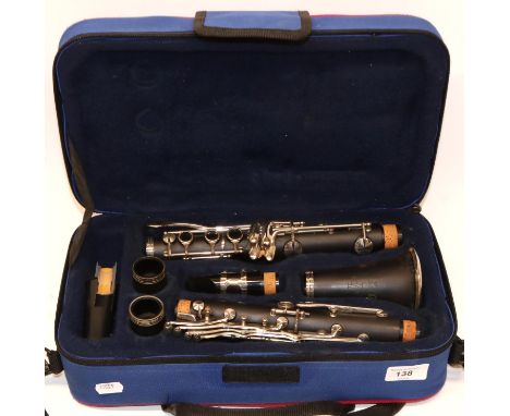 John Packer JP-021 six-piece clarinet, in fitted carry case 