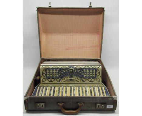 Scandalli 'Vibrante Four' piano accordion, in carrying case 