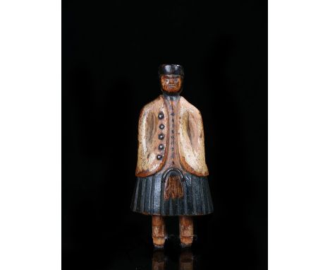 19th Century Scottish Folk Art figural snuff box, the standing figure with a black Balmoral hat above a jacket kilt and sporr