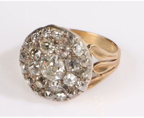 George III diamond set ring, the circular head set with an estimated total diamond weight of 2.90 carats, ring size R 1/2