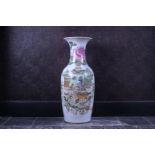 A Chinese qianjiang cai 'antiquities' vase, 19th/20th C.
