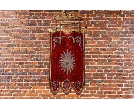 A Belgian procession banner with the burning heart of Christ in velvet and gilt- and silvered metal thread, first half 20th C