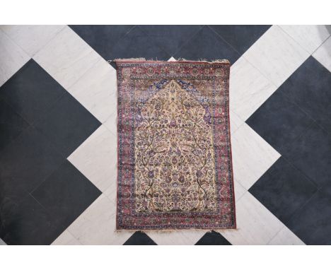 A Persian silk Keshan (Kashan) rug with a tree of life, first half 20th C.198 x 128,5 cm