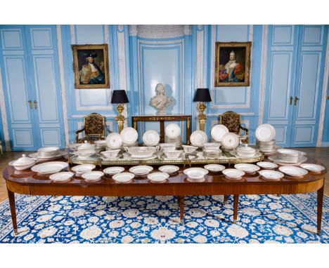 An extensive German 160-piece partly gilt porcelain dinner service with floral and relief design, KPM, Berlin, first half 20t