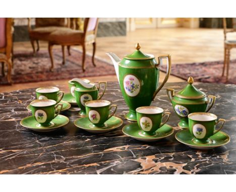 A German fifteen-piece polychrome and gilt Royal Tettau mocha service with floral design, Germany US Zone, 20th C.H 20 cm (th