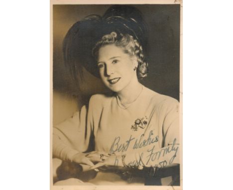 George Formby Wife Beryl Formby Signed 6x4 inch Black and White Vintage Photo. Signed in blue ink in 1950. Small Tape Residue