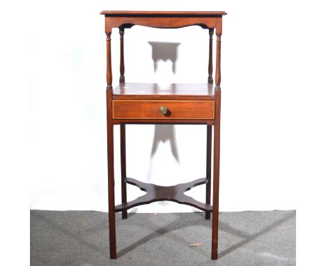 A George III mahogany washstand, single trinket drawer to the shelf, width 39cm, height 83cm.