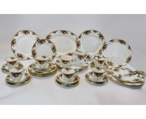 Royal Albert Old Country Roses Pattern ( 35 ) Pieces Part Tea / Dinner Service From The 1970's. Comprises 6 Large Dinner Plat