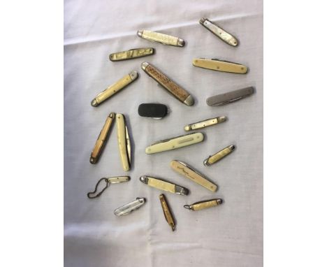 TUB OF POCKET KNIVES WITH BONE, PLASTIC &amp; M.O.P SCALES