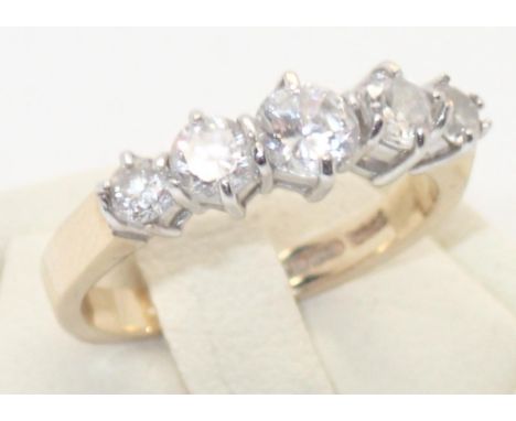 9ct gold five stone dress ring, size M, 3.3gP&P group 1 (£16 for the first item and £1.50 for subsequent items) 