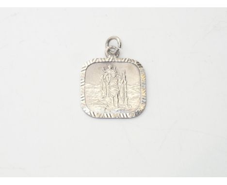 Silver square St Christopher pendant P&P group 1 (£16 for the first item and £1.50 for subsequent items) 