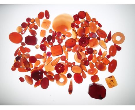 Loose gemstones:  red and banded agate and carnelian, largest stone weighing 94.6cts, 28.6mm x 24mm gross weight 220.1gPlease