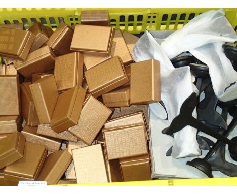 Approximately 40 new gold leather effect jewellery boxes 7cm x 5cm and 15 new leatherette earring standsP&P group 2 (£20 for 