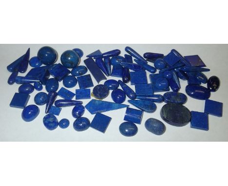 Loose gemstones: lapis lazuli, largest stone weighing 38.45cts, D: 18.38mm  gross weight 150gPlease note gemstones listed hav