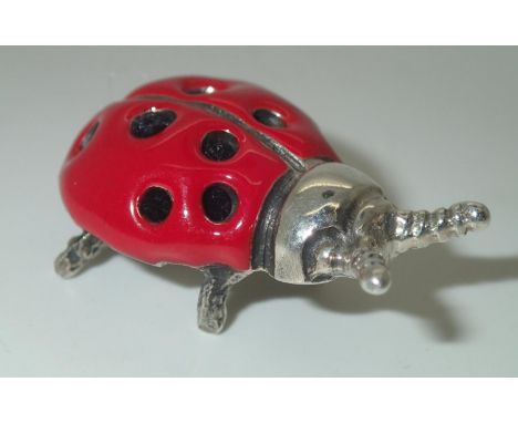 Sterling silver enamelled ladybird form pin cushion L: 18 mmP&P group 1 (£16 for the first item and £1.50 for subsequent item