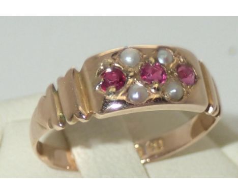 Victorian 15ct gold ruby and pearl ring, size N/O, 1.8gP&P group 1 (£16 for the first item and £1.50 for subsequent items) 