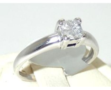 Ladies 18ct gold, four stone, princess cut fancy diamond ring Size K 2.7gP&P group 1 (£16 for the first item and £1.50 for su