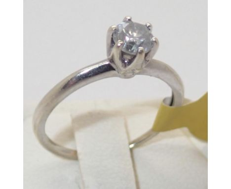 Ladies 9ct gold diamond solitaire ring, size I/J 1.3gP&P group 1 (£16 for the first item and £1.50 for subsequent items) 