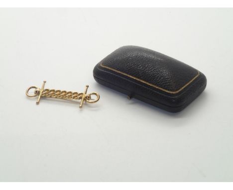 Boxed Victorian 9ct gold equestrian brooch modelled as a horse bit, L: 51 mm, 1.6gP&P group 1 (£16 for the first item and £1.