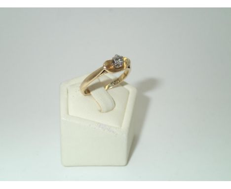 18ct gold diamond solitaire ring, size O, 3.1gP&P group 1 (£16 for the first item and £1.50 for subsequent items) 