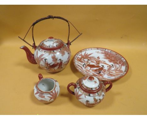 A JAPANESE / ORIENTAL THREE PIECE TEA SERVICE &amp; MATCHING CABINET PLATE 