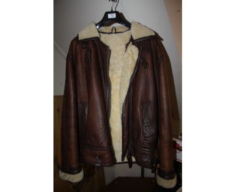 A VINTAGE STYLE REAL LEATHER AND SHEEPSKIN FLYING JACKET - SIZE M