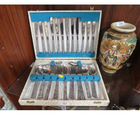 A CASED VINTAGE / RETRO STYLE 44PC STAINLESS STEEL ,FLOWER GARDEN PATTERN, CUTLERY SET