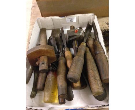 Collection of 16 vintage woodworking tools to include Sorby chisels.