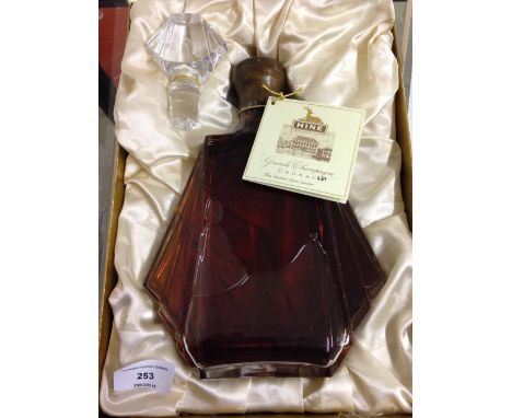 A boxed Limited Edition Hine Cognac 1991 'Mariage de Thomas Hine' 70cl in art deco style Baccarat crystal decanter - with inf