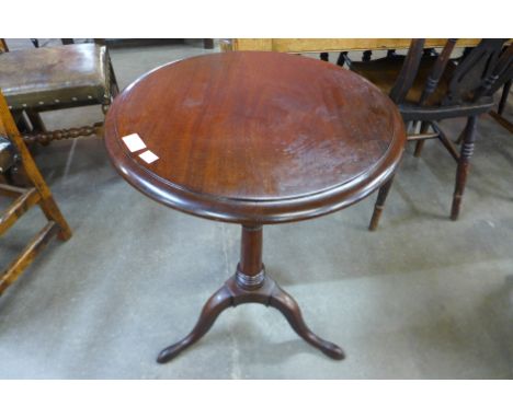 A Victorian mahogany circular tripod table 