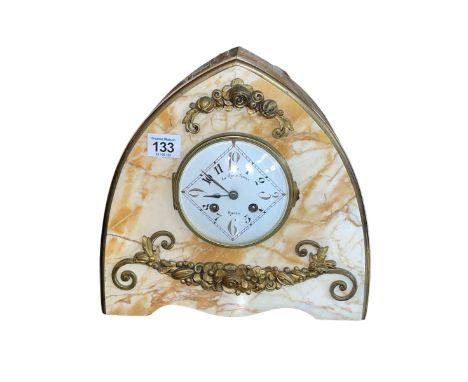 Art Deco French marble mantel clock, 28cm high.