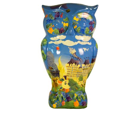 Swirly Whirly Birmingham Owl-land
Celebrating Birmingham’s architecture, parks and people, this quirky owl includes well-know