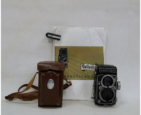 Francke & Heidecke  Braunschweig Rolleiflex with Heidosmat 1:2,8/80 twin lens reflex camera in brown leather case, and modern