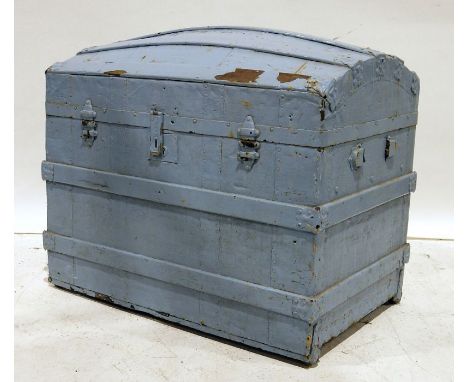 Blue painted dome-topped trunk, 80cm x 67cm