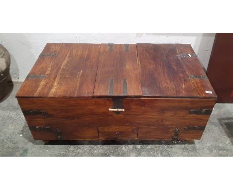 20th century Eastern hardwood trunk with lift-up compartment and single drawer under, on turned feet, 110cm x 47cm