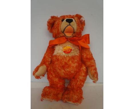 Steiff bear with growler
