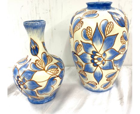 Vintage Chameleon Ware Clews Tunstall decorated vases, hand painted, both in good condition, approximate height of largest: H