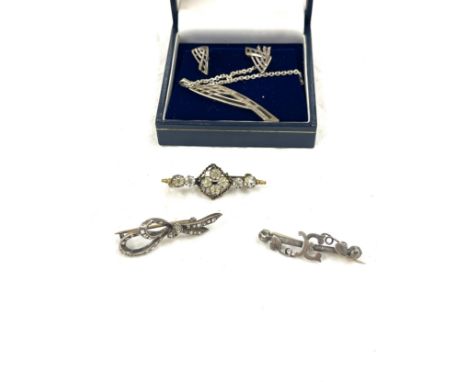 Selection vintage silver items to include marcasite brooch, paste brooch, earrings etc 