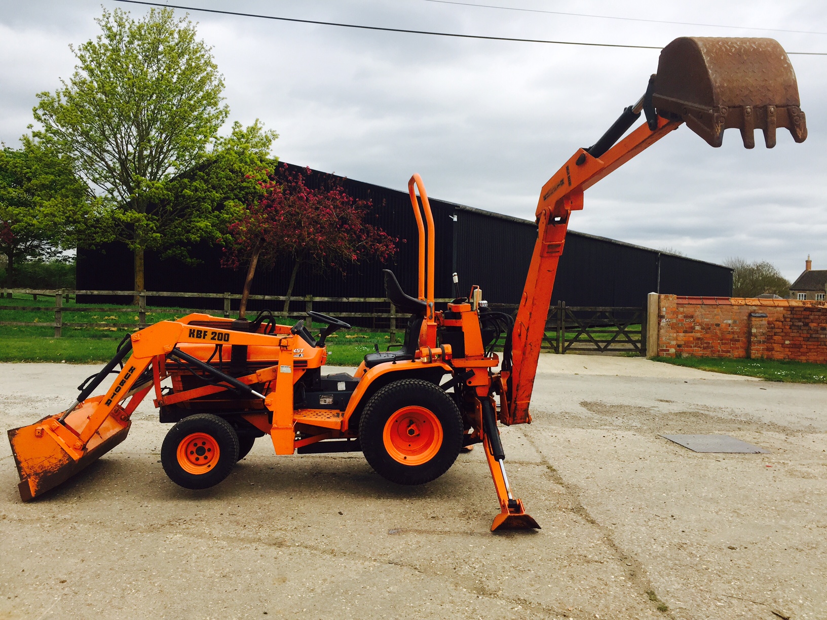 kubota b1750 loader