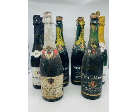 A Selection of mixed sparkling wine and champagne 