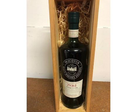 One of 494 bottles (Bottled 14th April 2000) from the Scotch Malt Whisky Society Laphroaig 2000 SMWS 29.161