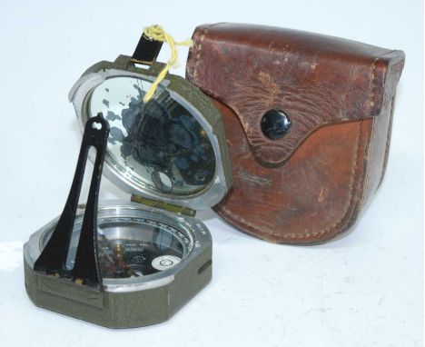 A U.S. M2 compass, stock no. 7578443, serial no. 18510, in leather case.
